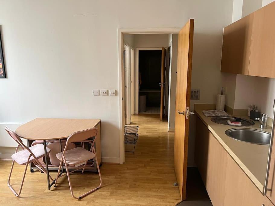 Stunning 2 Bed Flat! Centrally Located In London, Uk! Eksteriør bilde